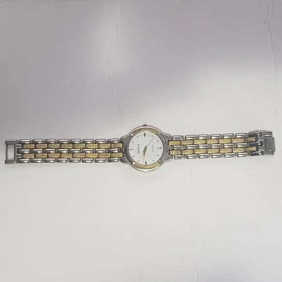 Geneva Watch Women 28mm Quartz Gold Silver Tones White Dial Round Analog Clasp - Picture 7 of 12